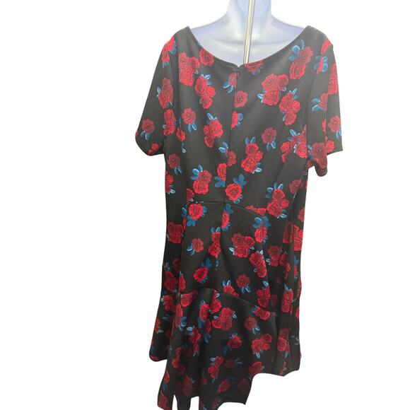 Lane Bryant Womens Plus 20 Scuba Square Neck Roses Floral Swing Dress Black Red - Picture 4 of 4